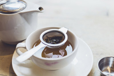 Cupping Teas in Hangzhou